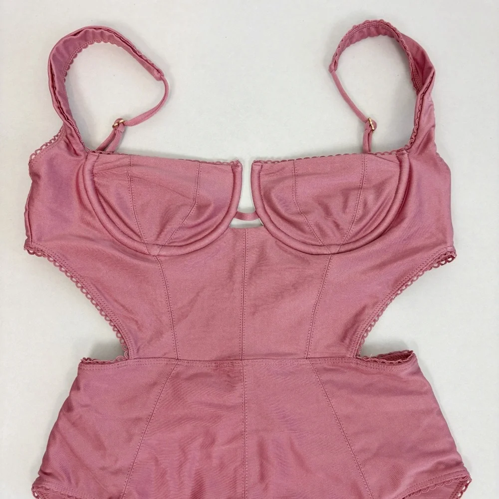 Tularosa Aura One Piece in Dusk Rose Size XS - Picture 3 of 14